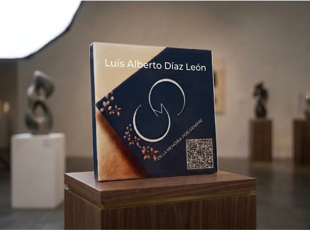 Cerámica / Retrato alternate view